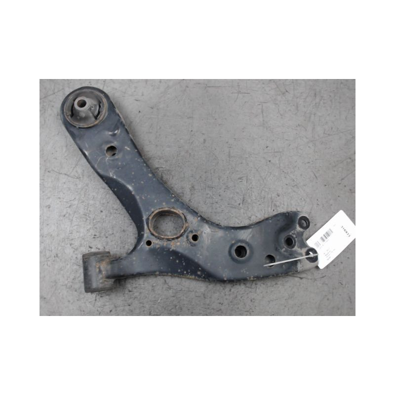 TRIANGLE INFERIEUR AVANT GAUCHE LEXUS CT200H