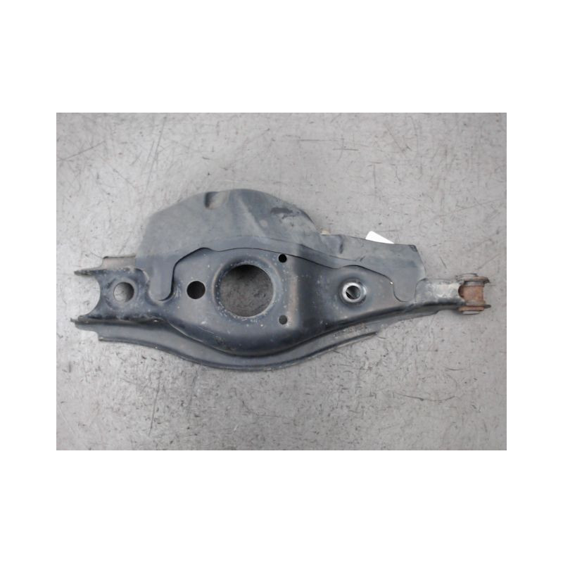 TRIANGLE INFERIEUR ARRIERE DROIT LEXUS CT200H
