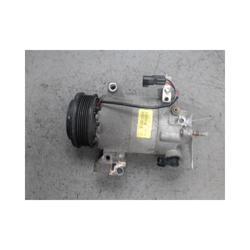 COMPRESSEUR AIR CONDITIONNE FORD FIESTA
