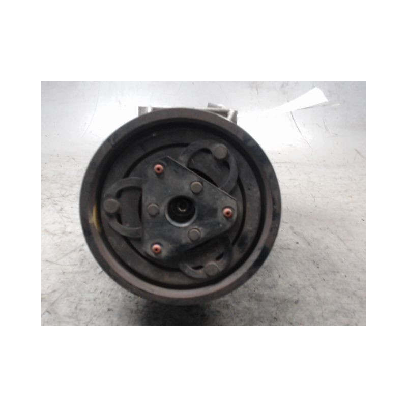 COMPRESSEUR AIR CONDITIONNE DACIA SANDERO
