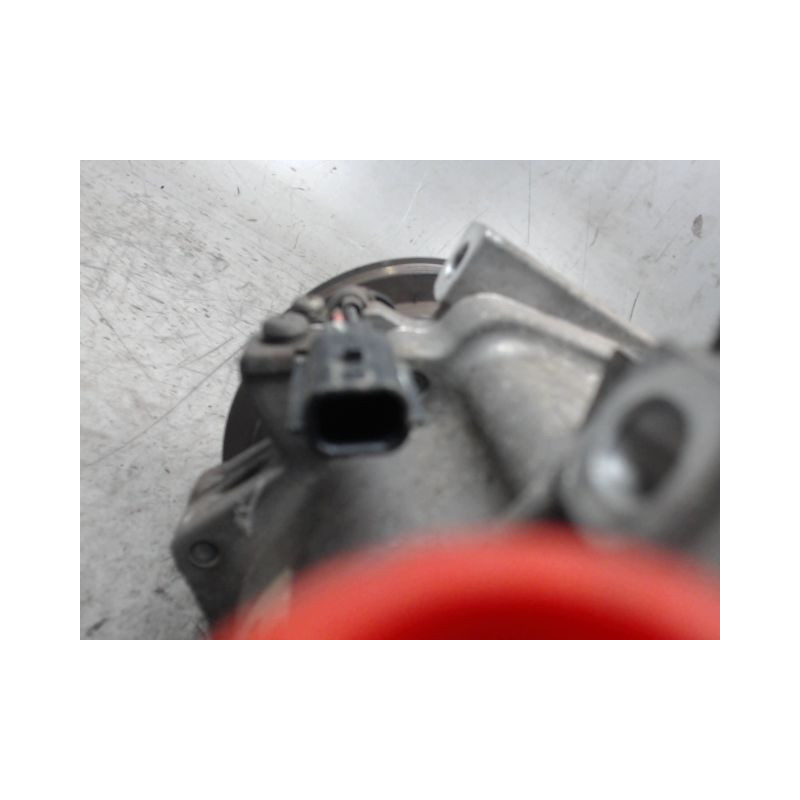 COMPRESSEUR AIR CONDITIONNE DACIA SANDERO