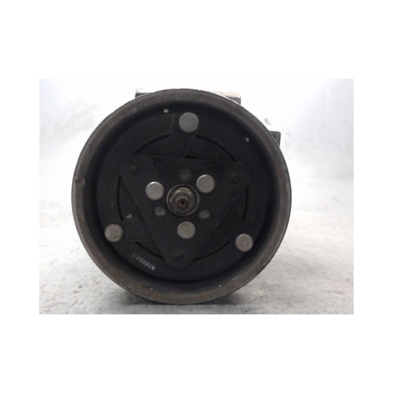 COMPRESSEUR AIR CONDITIONNE RENAULT CLIO