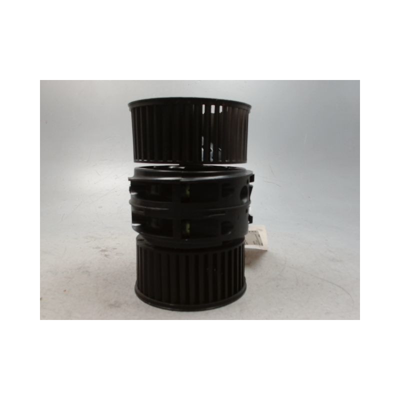 MOTEUR VENTILATEUR CHAUFFAGE RENAULT MEGANE