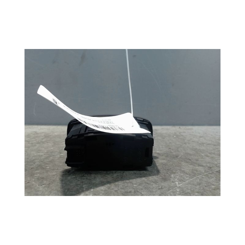 COMMANDE ECLAIRAGE FORD PUMA