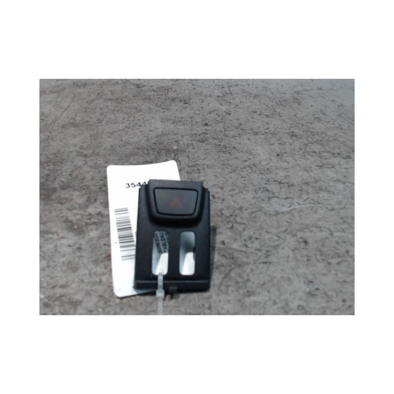 BOUTON DE WARNING FORD PUMA
