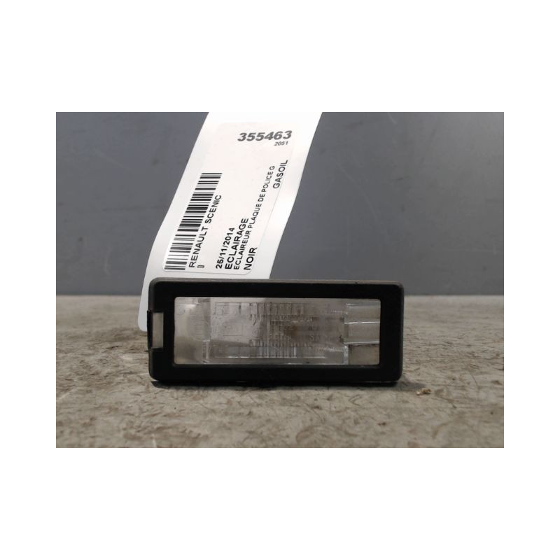 ECLAIREUR PLAQUE DE POLICE DROIT RENAULT SCENIC III 2009-