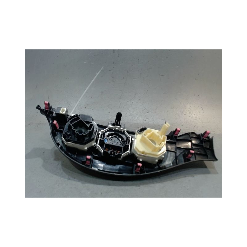 COMMANDE DE CHAUFFAGE TOYOTA YARIS