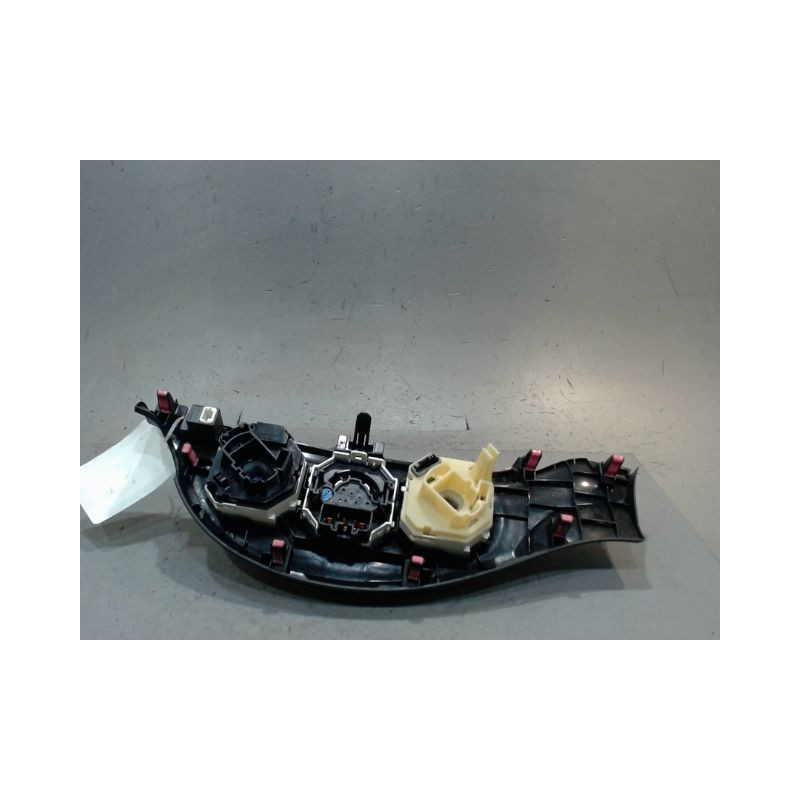 COMMANDE DE CHAUFFAGE TOYOTA YARIS