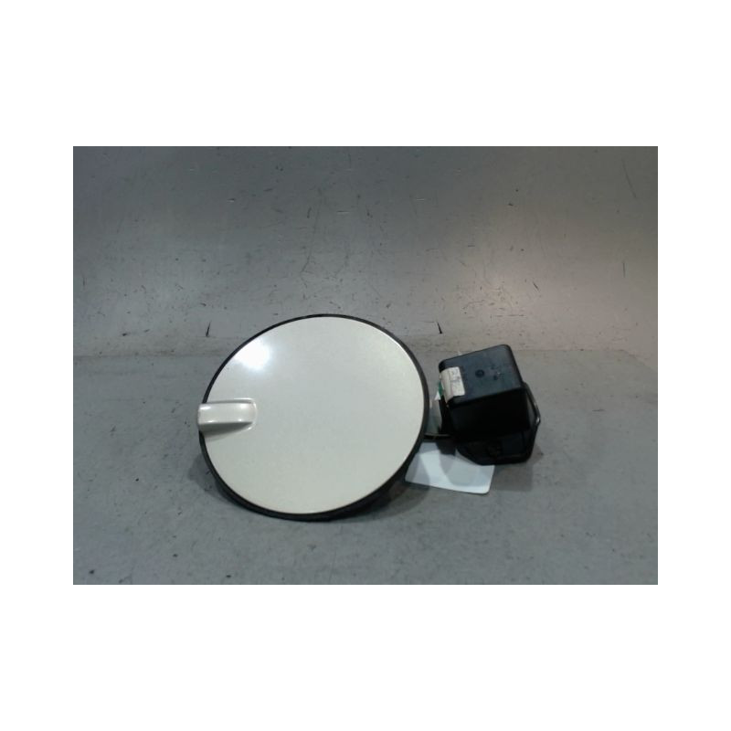 VOLET DE TRAPPE CARBURANT OPEL ZAFIRA