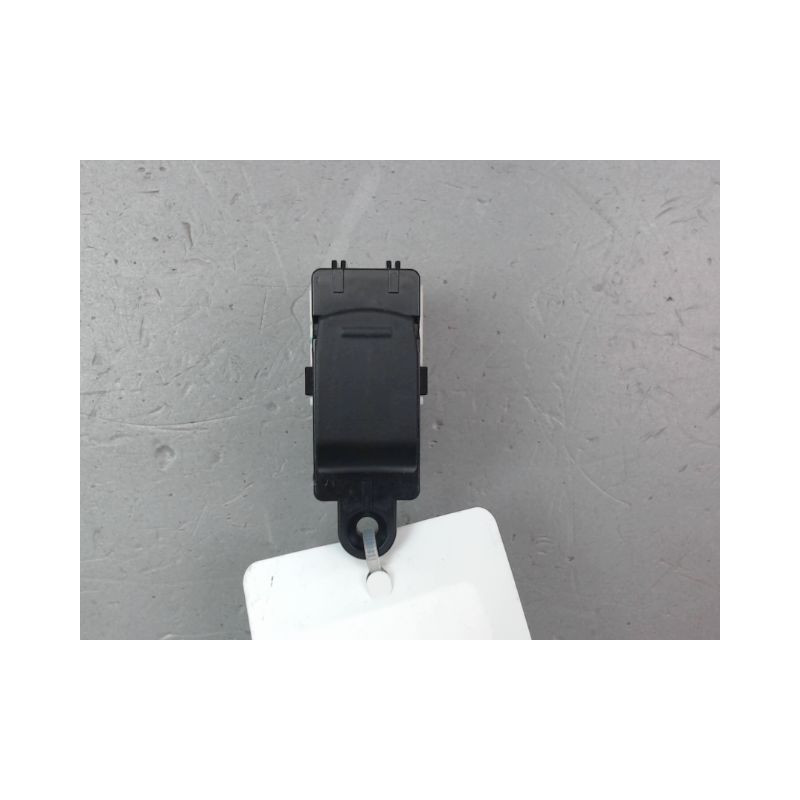COMMANDE LEVE-GLACE PORTE ARG SUZUKI VITARA
