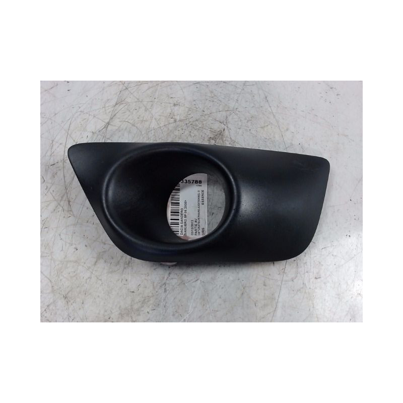 OBTURATEUR PHARE ADDITIONNEL PARE-CHOC AVG DACIA SANDERO 2008-