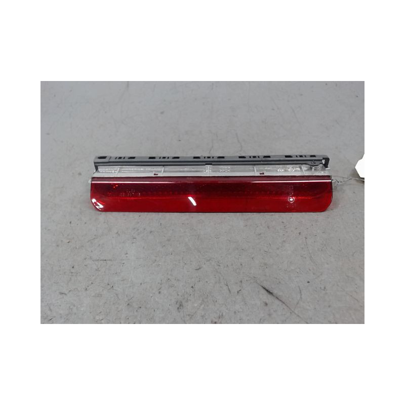 FEUX STOP SUPPLEMENTAIRE FIAT 500 2007-