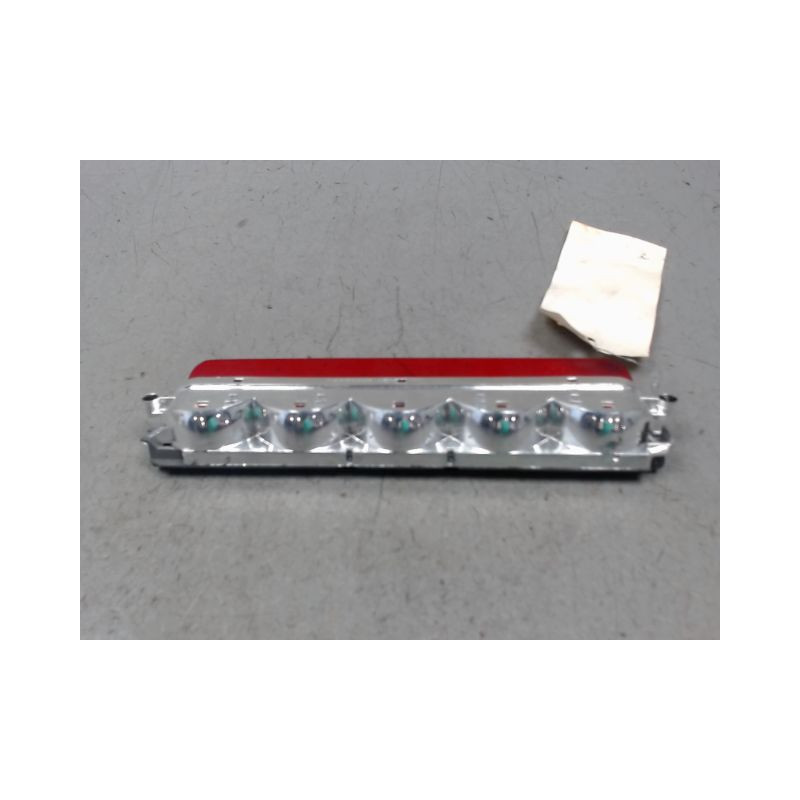 FEUX STOP SUPPLEMENTAIRE FIAT 500 2007-