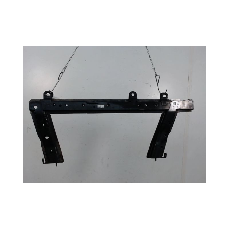 TRAVERSE INFERIEURE ARMATURE AVANT RENAULT CLIO