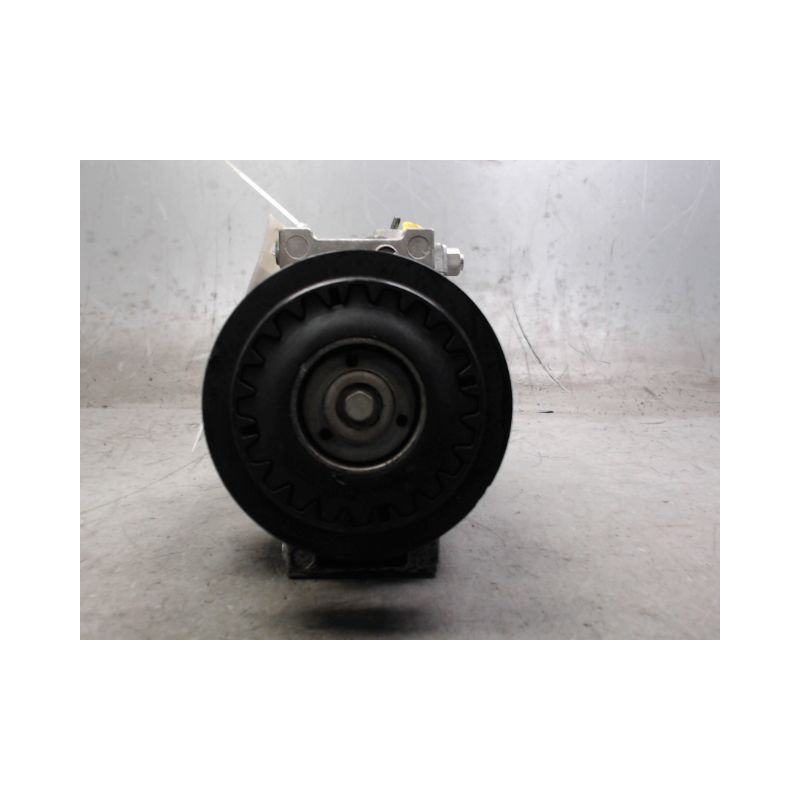 COMPRESSEUR AIR CONDITIONNE VOLKSWAGEN CADDY COMBI