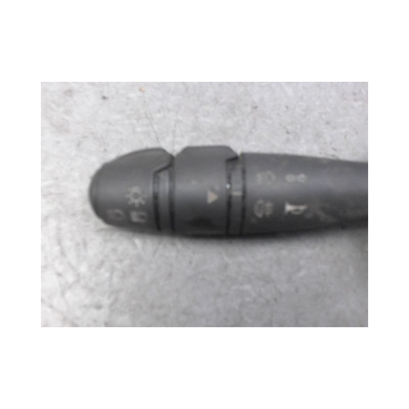 COMMANDE CLIGNOTANT RENAULT TWINGO 2 2007-