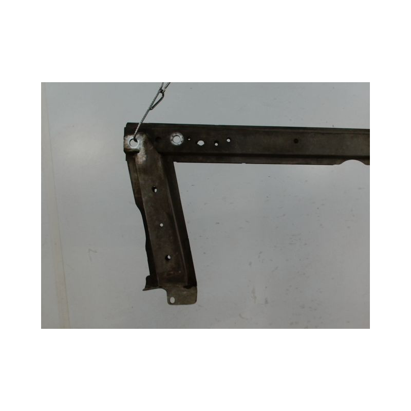 TRAVERSE INFERIEURE ARMATURE AVANT RENAULT MEGANE