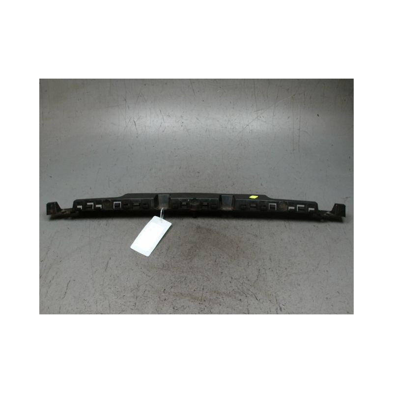 SUPPORT CENTRAL PARE-CHOC ARRIERE  RENAULT CAPTUR