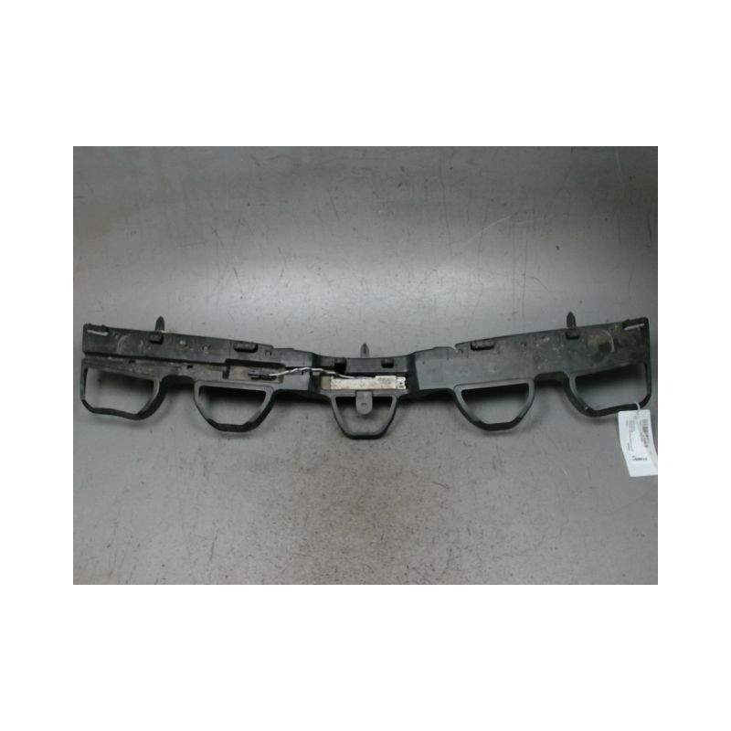 SUPPORT CENTRAL PARE-CHOC ARRIERE  RENAULT MEGANE