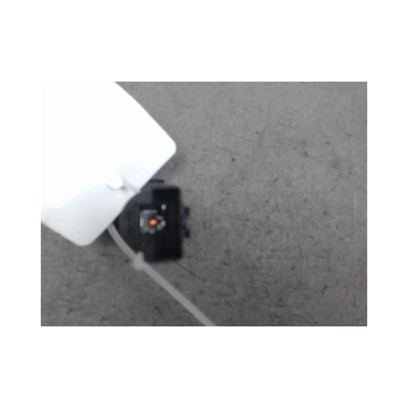 PRISE 12V AV PEUGEOT 3008 2009-
