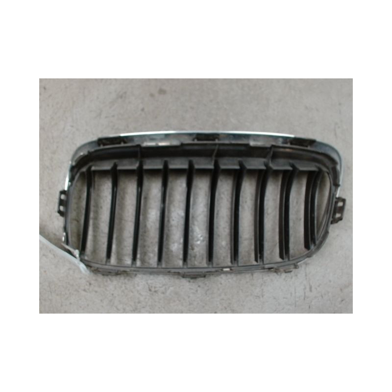 GRILLE CALANDRE DROIT B.M.W. SERIE 2