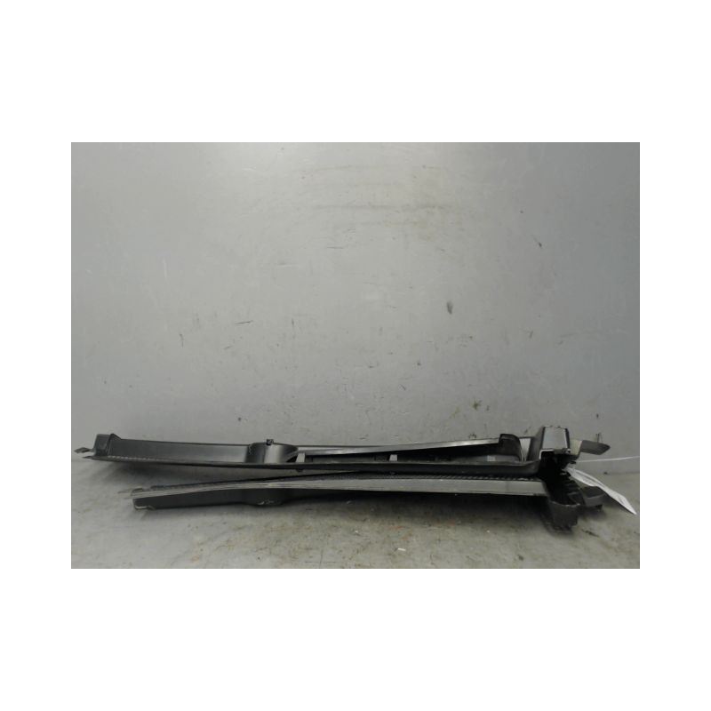 BAIE PARE BRISE PEUGEOT 208