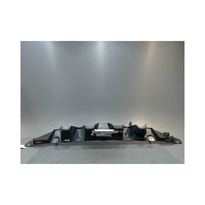 SUPPORT CENTRAL PARE-CHOC ARRIERE  RENAULT ZOE