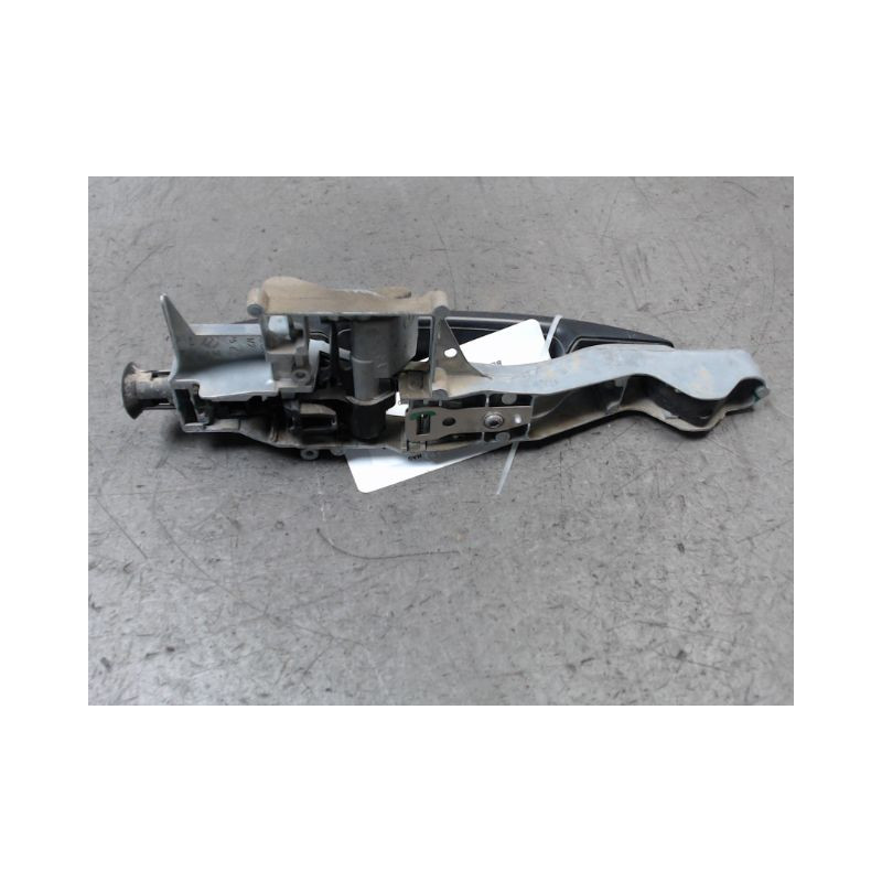 POIGNEE EXTERIEURE PORTE COULISSANTE DROIT PEUGEOT PARTNER