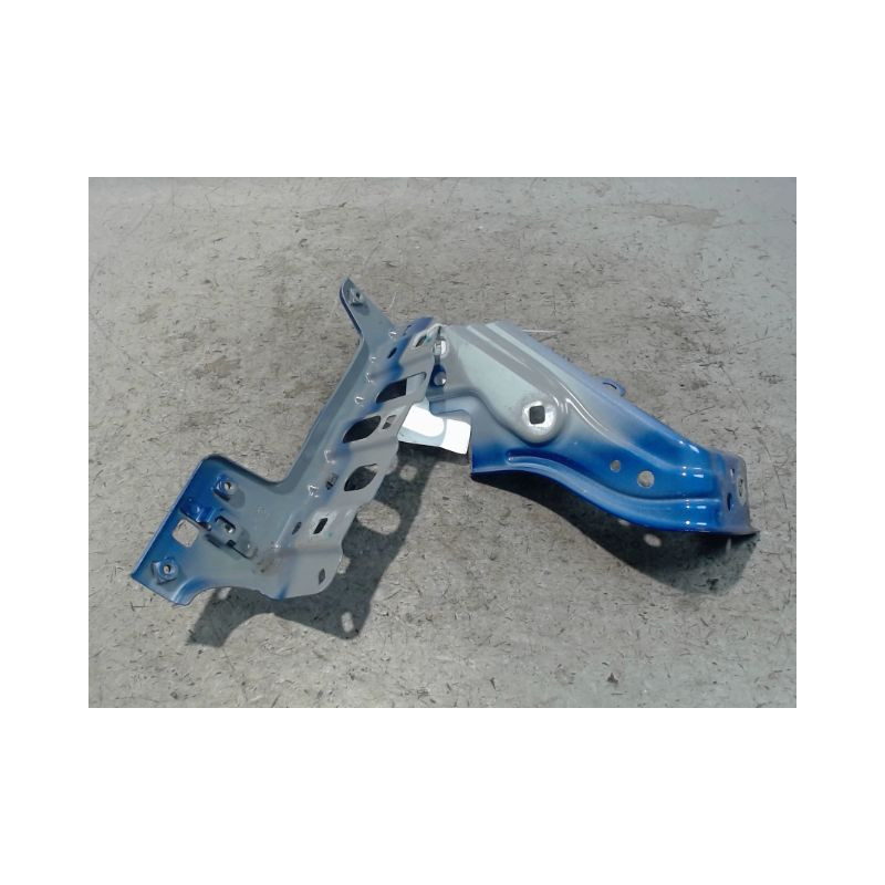 SUPPORT AILE AVD RENAULT CLIO