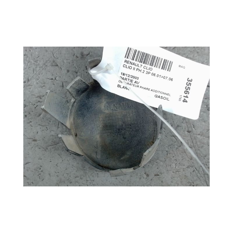 OBTURATEUR PHARE ADDITIONNEL PARE-CHOC AVG RENAULT CLIO II PH.2 01-06
