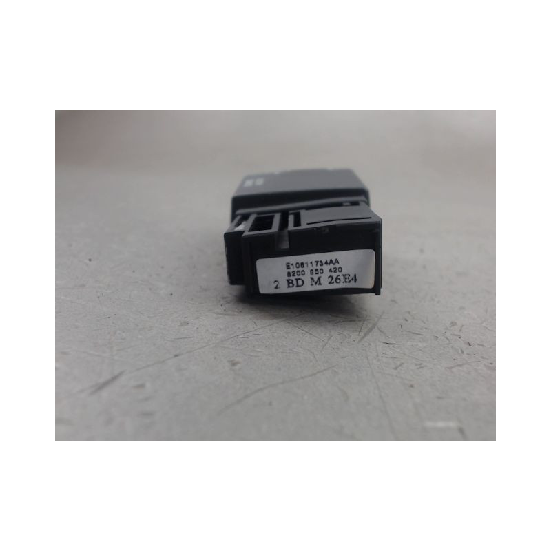 COMMANDE AUTORADIO RENAULT TRAFIC