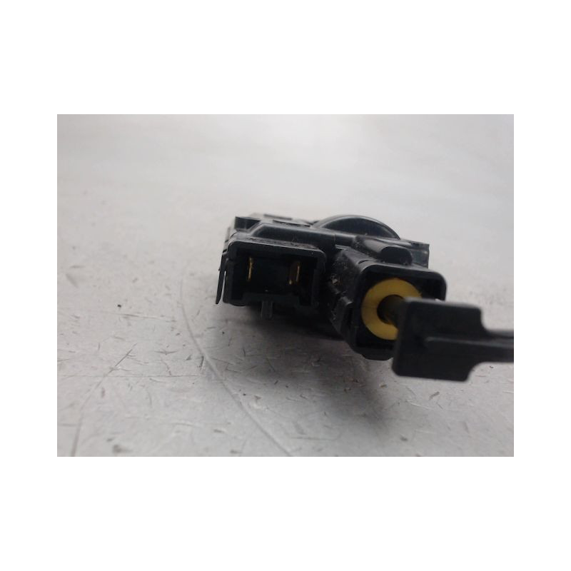 ACTIONNEUR TRAPPE CARBURANT RENAULT CLIO