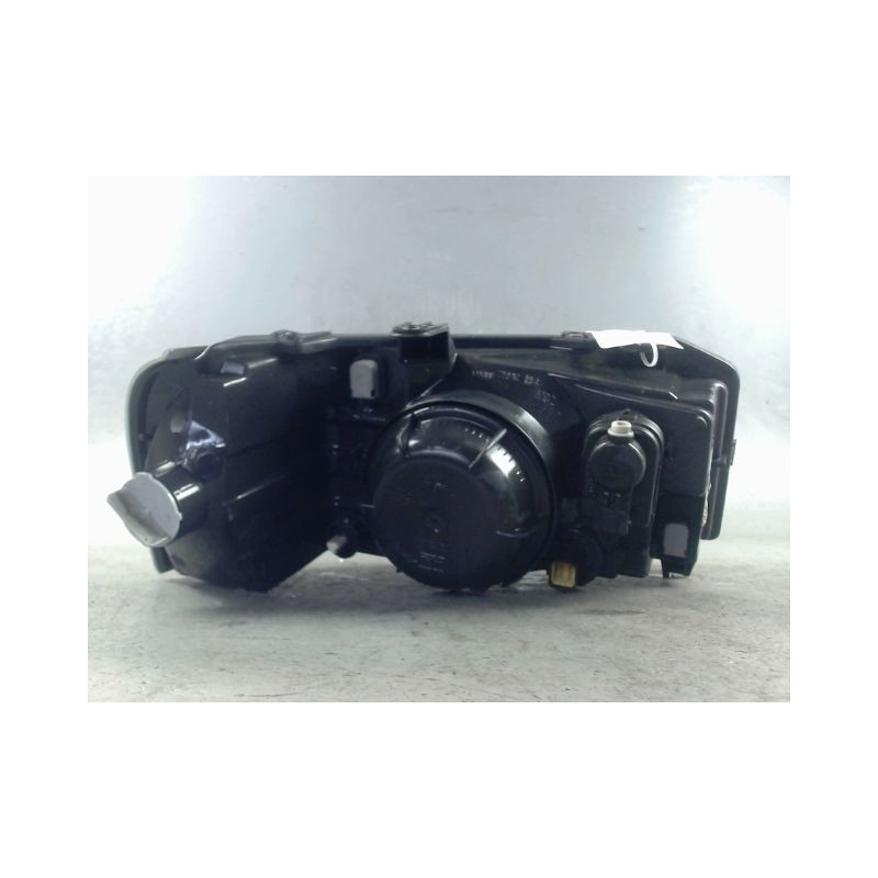 PHARE GAUCHE LAND ROVER FREELANDER 2001-2002