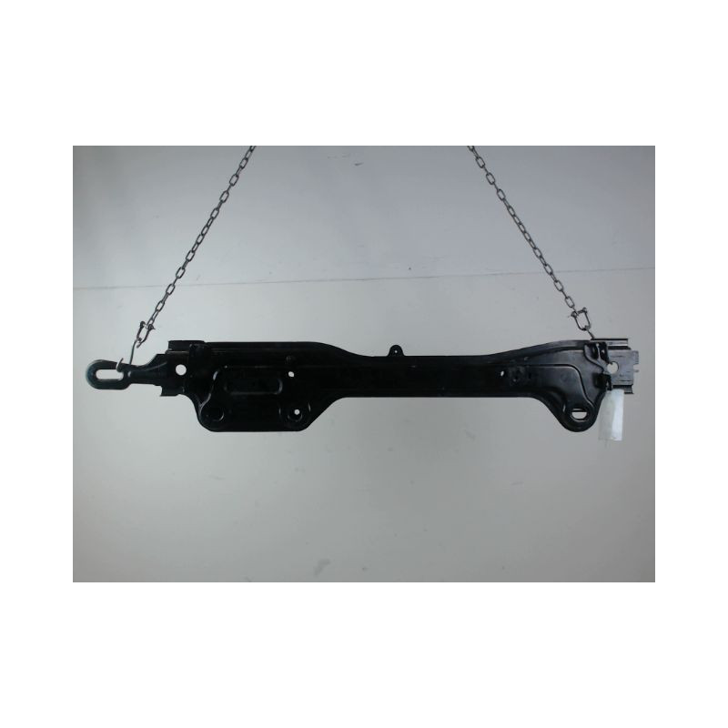 TRAVERSE INFERIEURE ARMATURE AVANT RENAULT TALISMAN