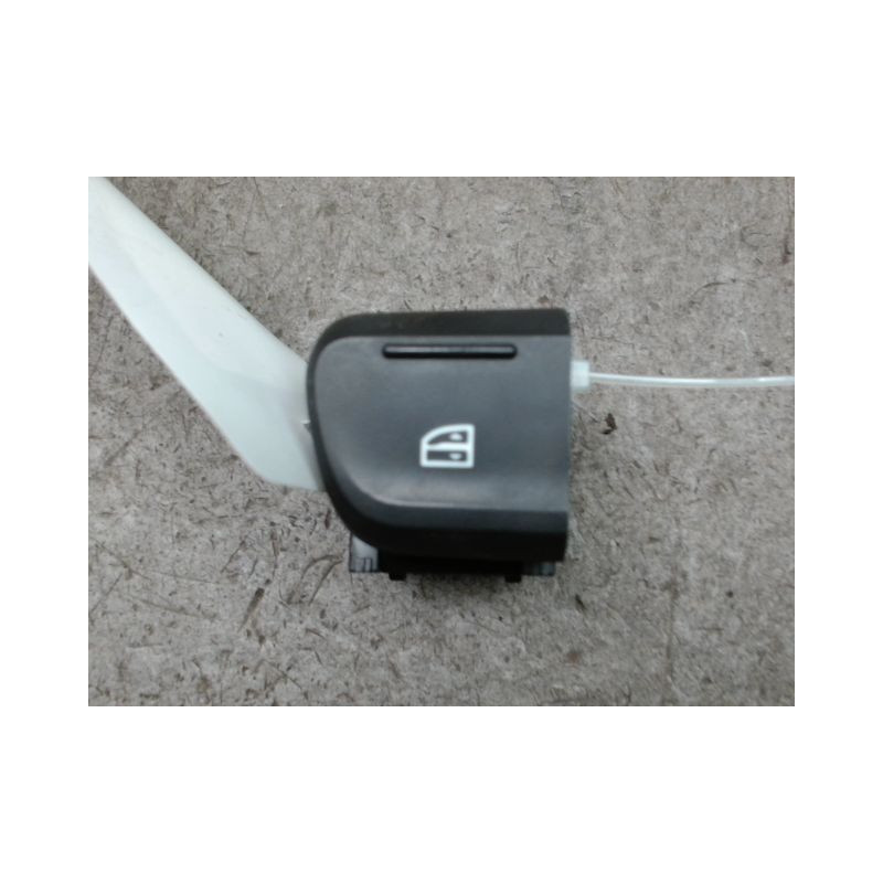 COMMANDE LEVE-GLACE PORTE AVG DACIA SPRING