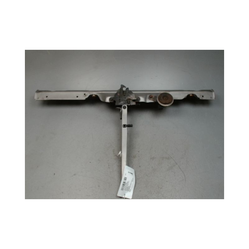 TRAVERSE SUPERIEURE ARMATURE AVANT TOYOTA YARIS 2003-