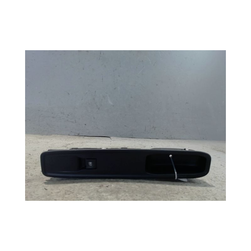 COMMANDE LEVE-GLACE PORTE AVD DACIA SANDERO 2008-
