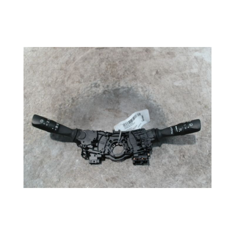 BLOC COMMODOS TOYOTA AURIS 2010-