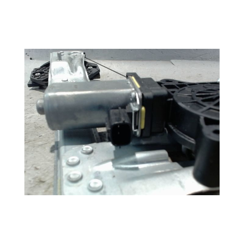 MECANISME+MOTEUR LEVE-GLACE AVANT GAUCHE DACIA SANDERO 2008-