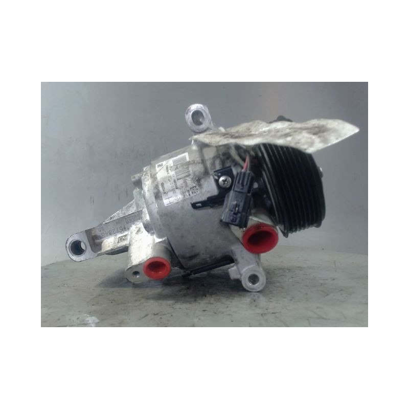 COMPRESSEUR AIR CONDITIONNE DACIA SANDERO 2008-