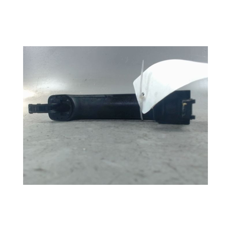 POIGNEE EXTERIEURE PORTE COULISSANTE DROIT RENAULT TRAFIC