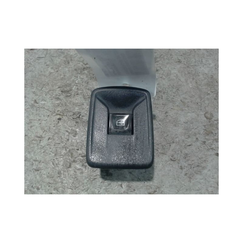 COMMANDE LEVE-GLACE PORTE AVD DACIA SANDERO 2008-