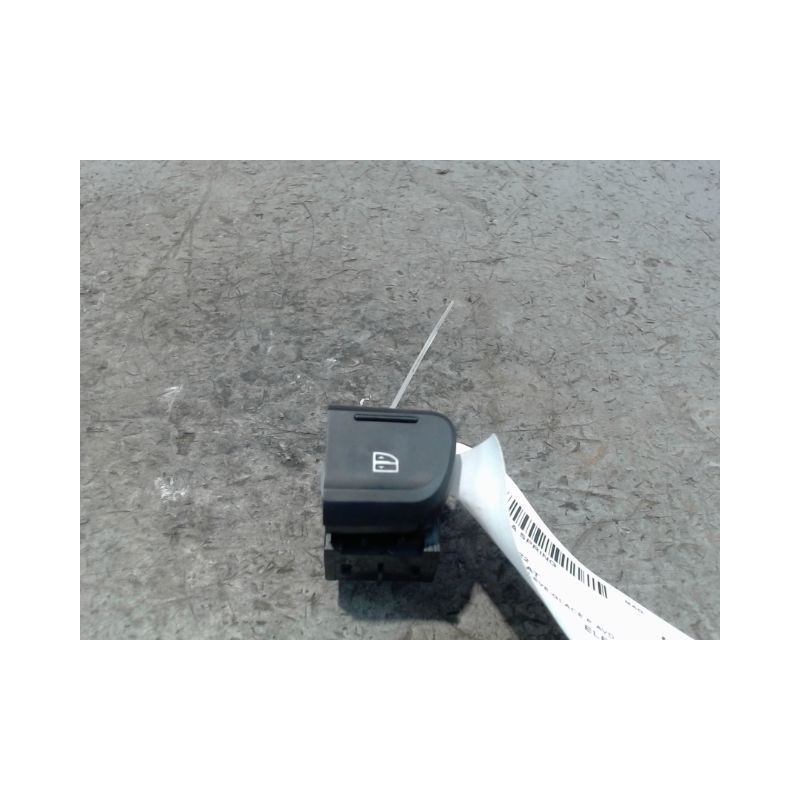 COMMANDE LEVE-GLACE PORTE AVD DACIA SPRING