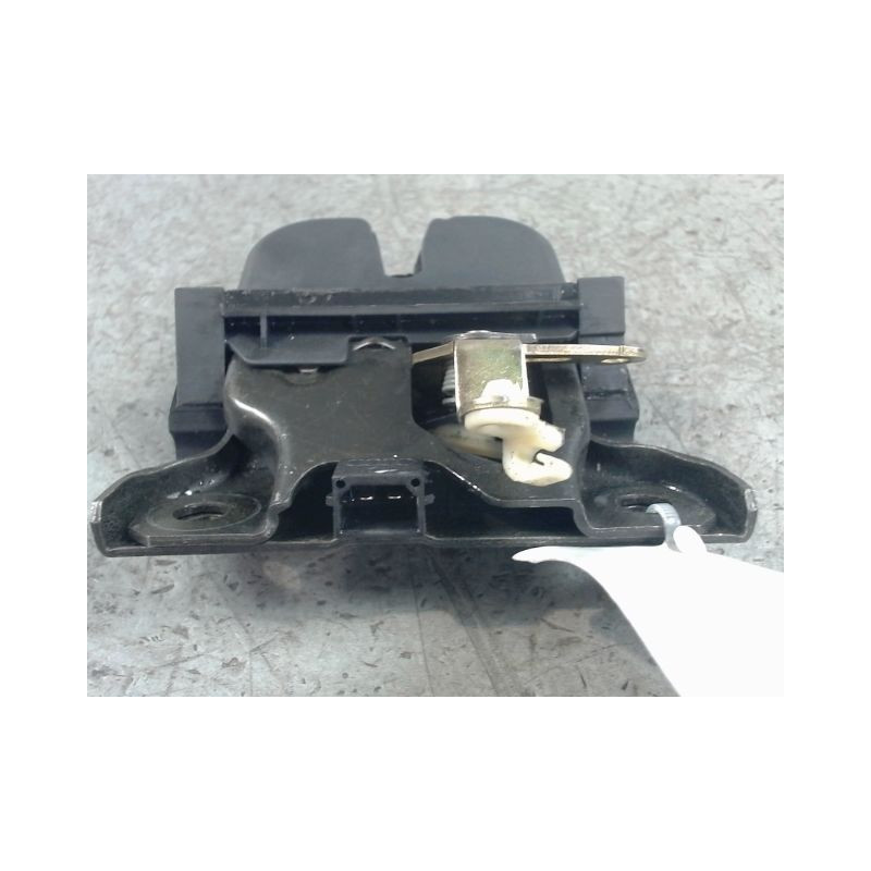 SERRURE HAYON  AUDI A3 2000-2003