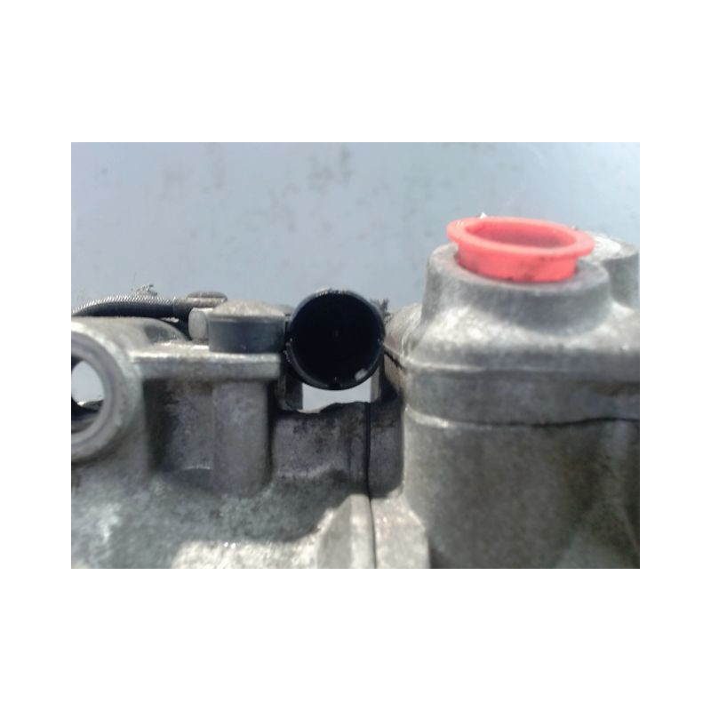 COMPRESSEUR AIR CONDITIONNE LAND ROVER FREELANDER 2001-2002