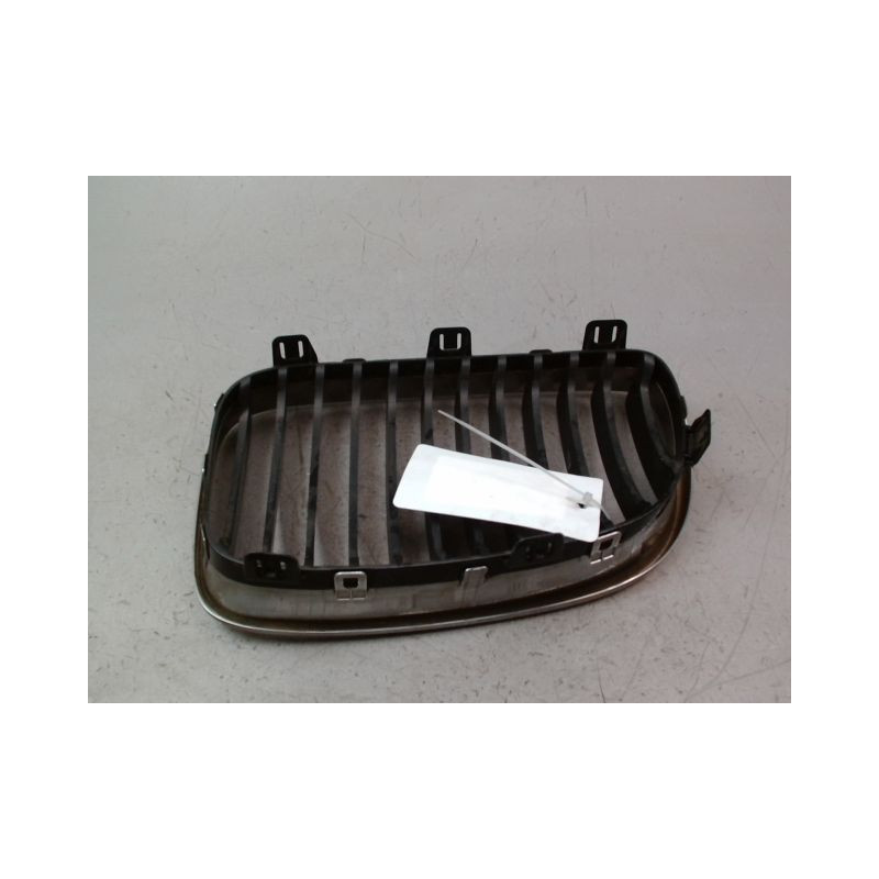 GRILLE CALANDRE DROIT BMW SERIE 1 I Phase 2 (E87) 2007-2011