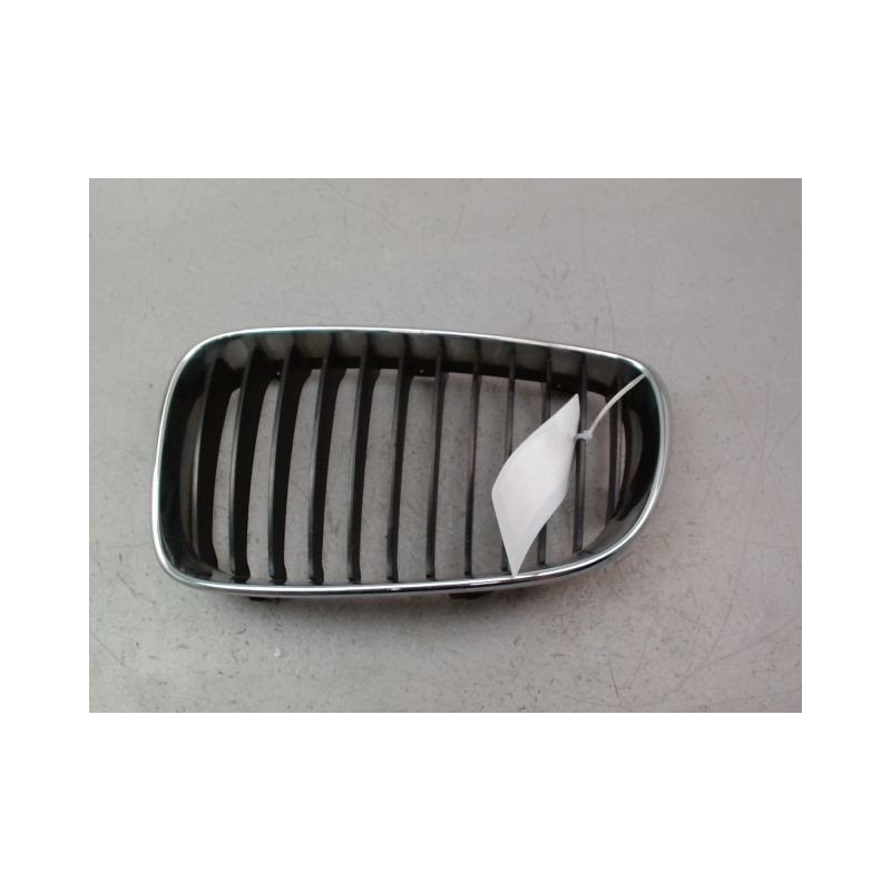 GRILLE CALANDRE GAUCHE BMW SERIE 1 I Phase 2 (E87) 2007-2011