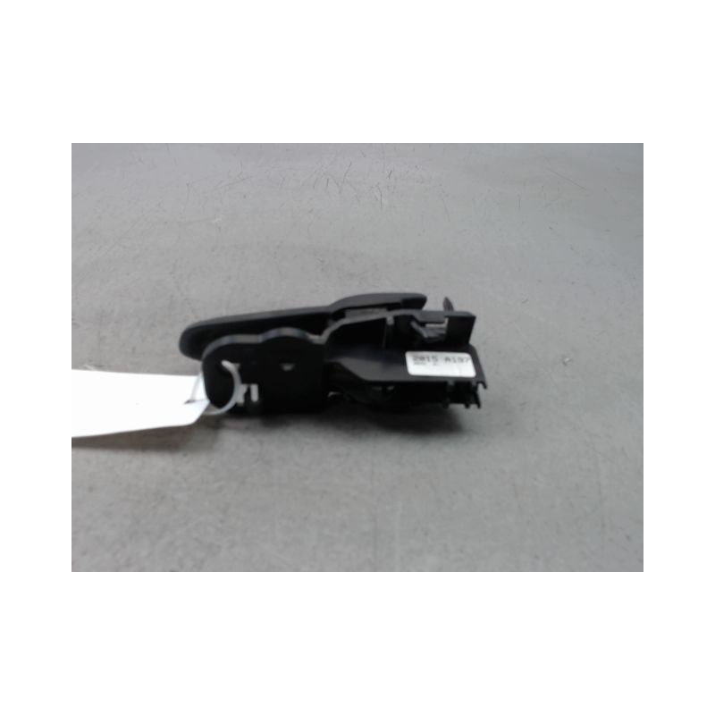 POIGNEE INTERIEURE PORTE ARRIERE GAUCHE IVECO 35C13