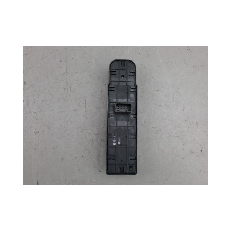 COMMANDE LEVE-GLACE PORTE AVG RENAULT MEGANE