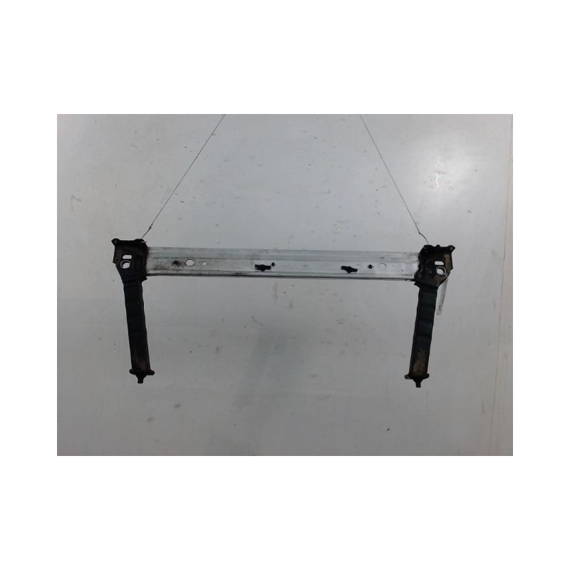TRAVERSE INFERIEURE ARMATURE AVANT RENAULT MEGANE